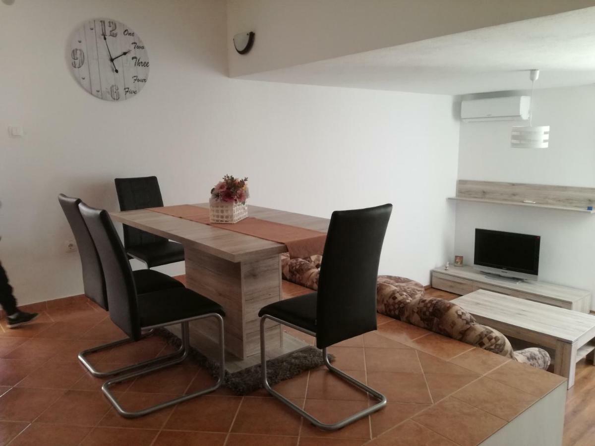 Apartment Ivan มารีนา ภายนอก รูปภาพ